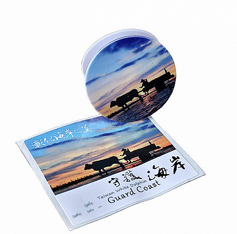 滿500元：芳苑海牛手機架
